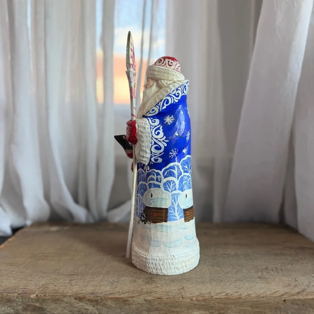 Vintage winter scene Ded Moroz w bird, Signed 10”